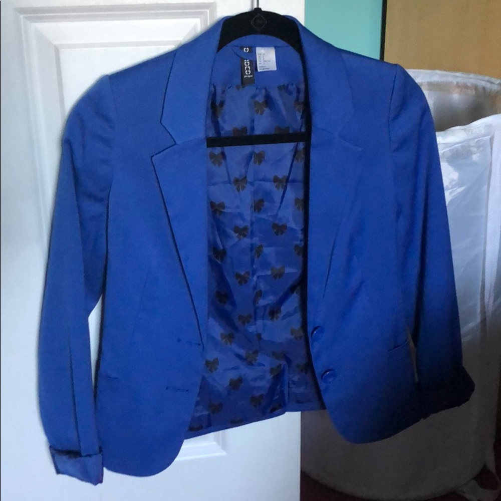Cute, form fitted blazer
